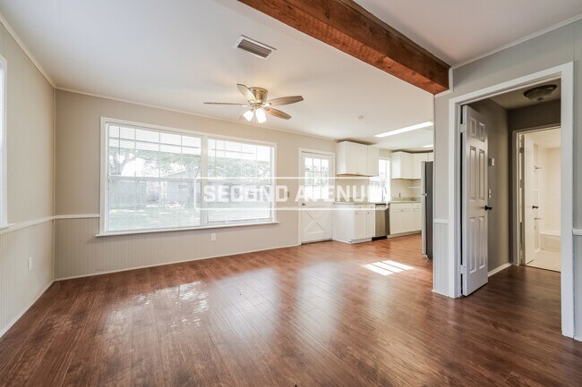 Building Photo - 223 Carla Ann CT