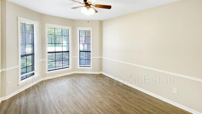 Building Photo - 2901 Pueblo Ct S