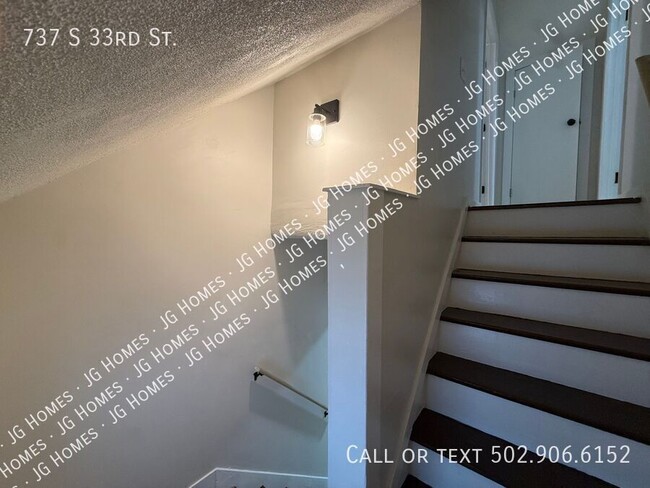 Building Photo - 737 S 33rd St
