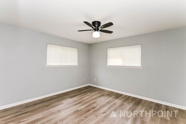 Building Photo - 3 BR/2BA | Newly Renovated Single Family Home | 1-Car Covered Parking | Large Front Porch!