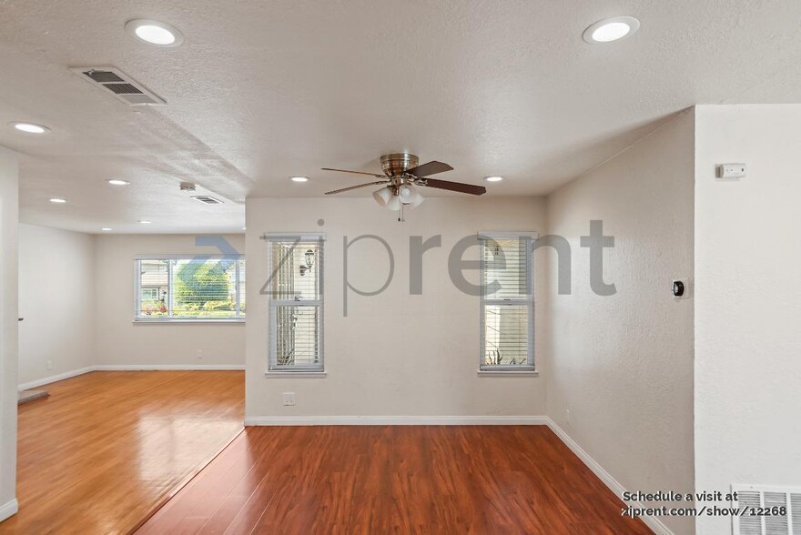 Building Photo - 3418 Sagewood Ln