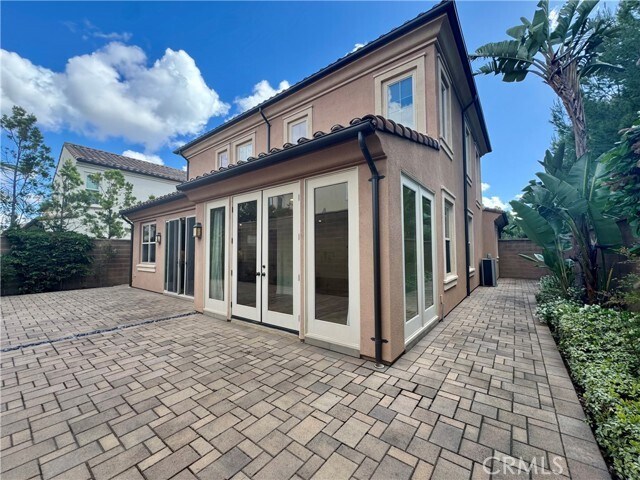 Building Photo - 51 Elmdale