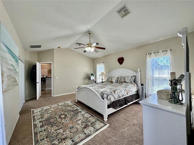 Building Photo - 1947 Fairway Loop