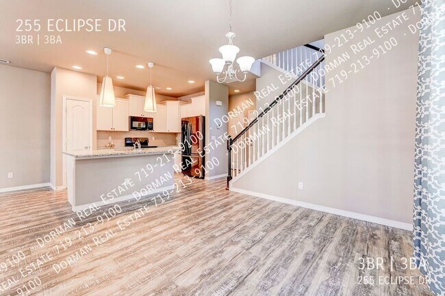 Building Photo - 255 Eclipse Dr