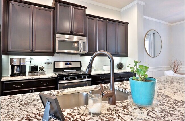 Building Photo - 4379 Strand Dr