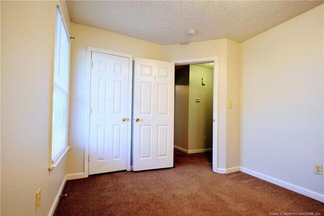 Building Photo - 6475 Applewhite Rd