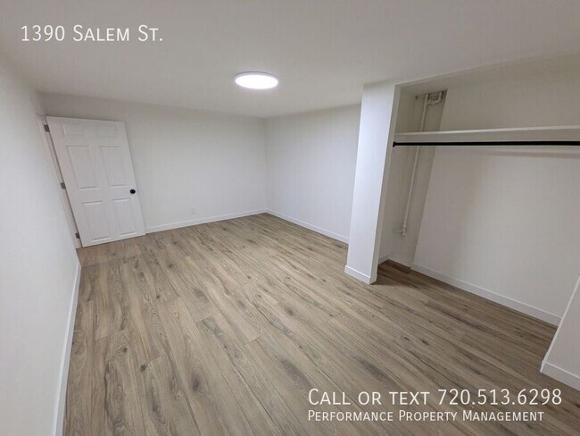 Building Photo - 1390 Salem St