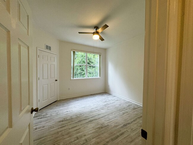 Building Photo - 420 S Villa San Marco Dr