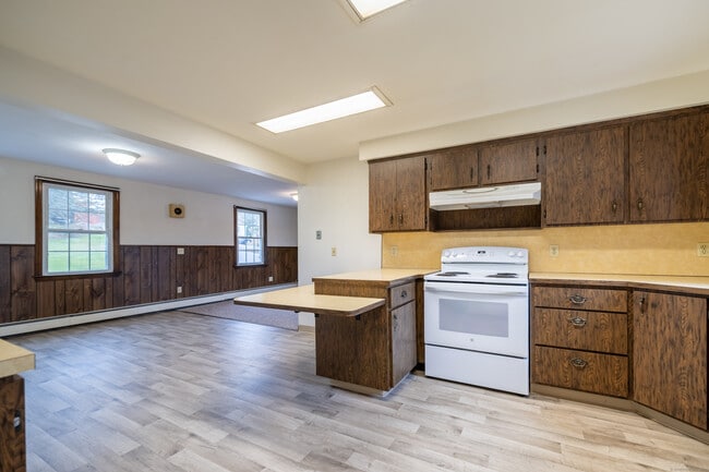 Building Photo - 23 Waldo Rd