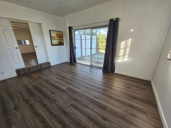 Building Photo - Lakeport rental