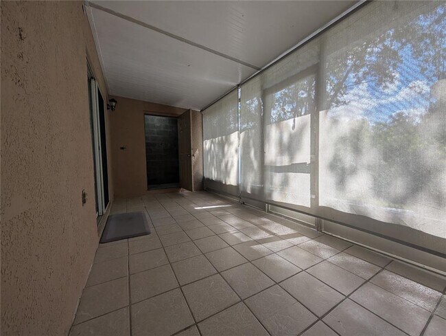 Building Photo - 4321 Deermont Cir