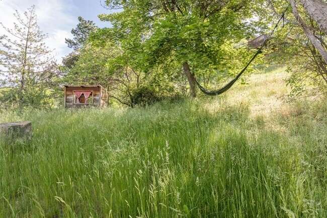 Building Photo - 2822 N Tartan Pl