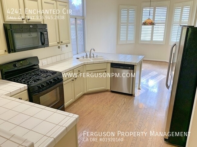 Building Photo - 4241 Enchanted Cir