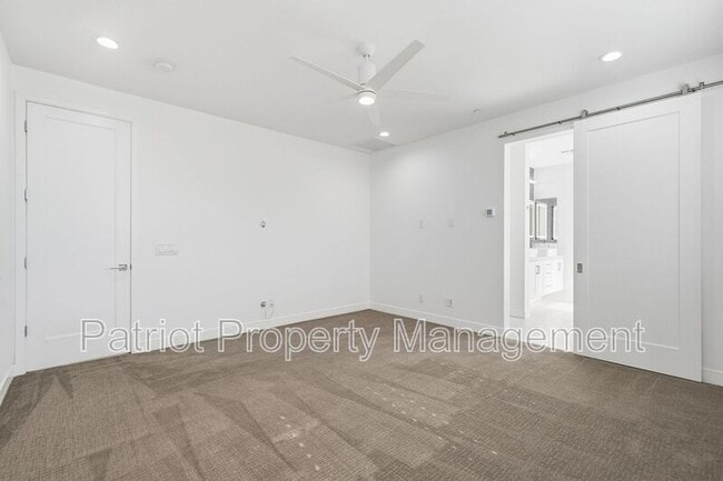 Building Photo - 7347 E Vista Bonita Dr