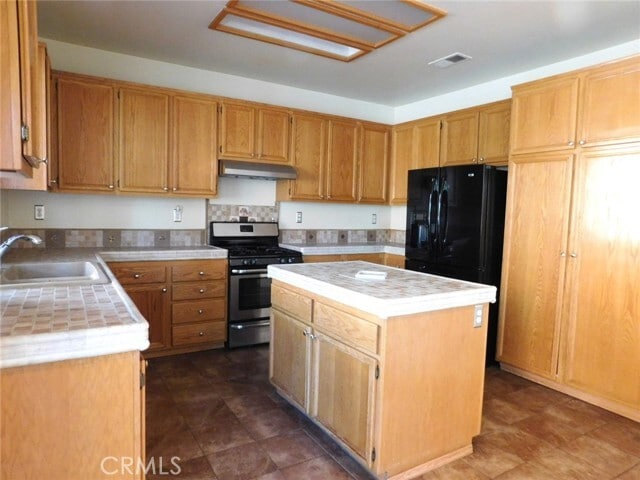 Building Photo - 42014 Acacia Way