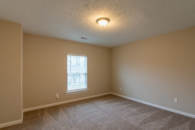 Building Photo - 453 Arrowwood Dr