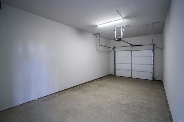 Building Photo - 531 16th St