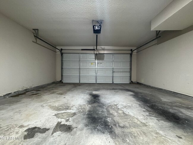 Building Photo - 5316 Ignacio Almanzar Ln