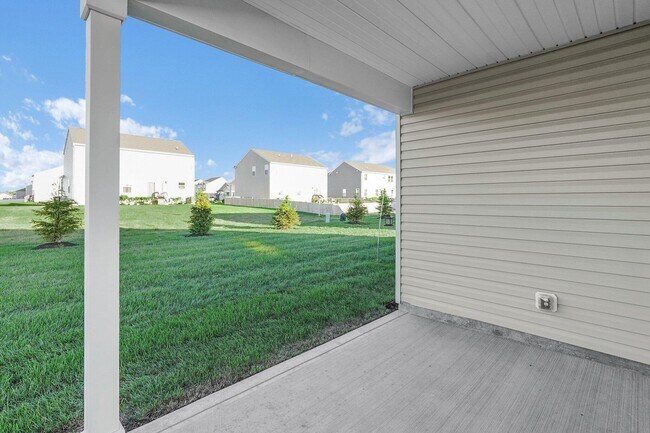 Building Photo - 272 Mannaseh Dr W