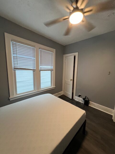 Building Photo - 1526 E Genesee St