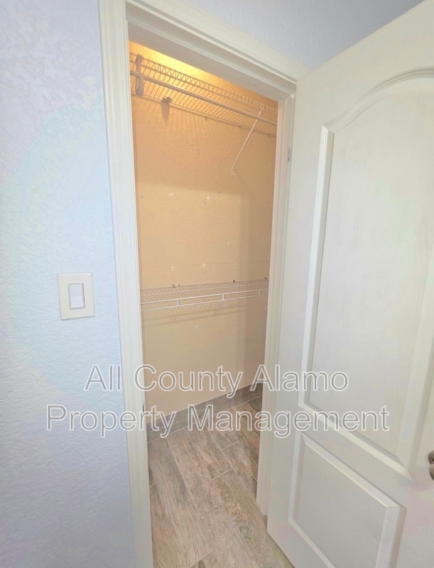 Building Photo - 9611 Nueces Canyon