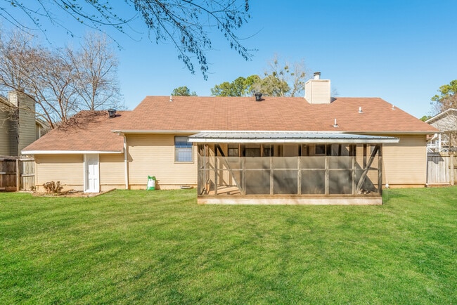 Building Photo - 8405 Lanewood Cir