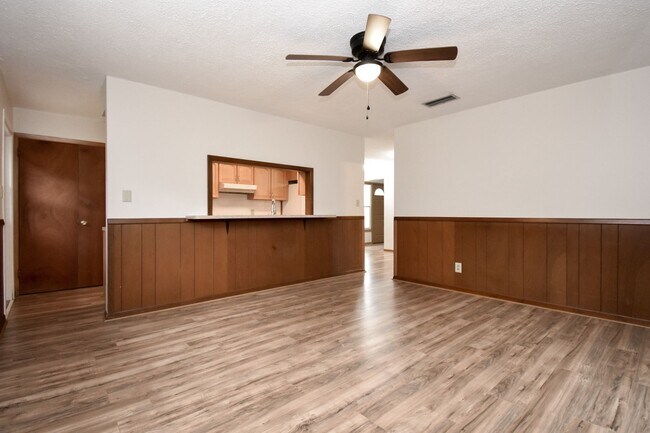 Building Photo - 3658 NW 40th Pl