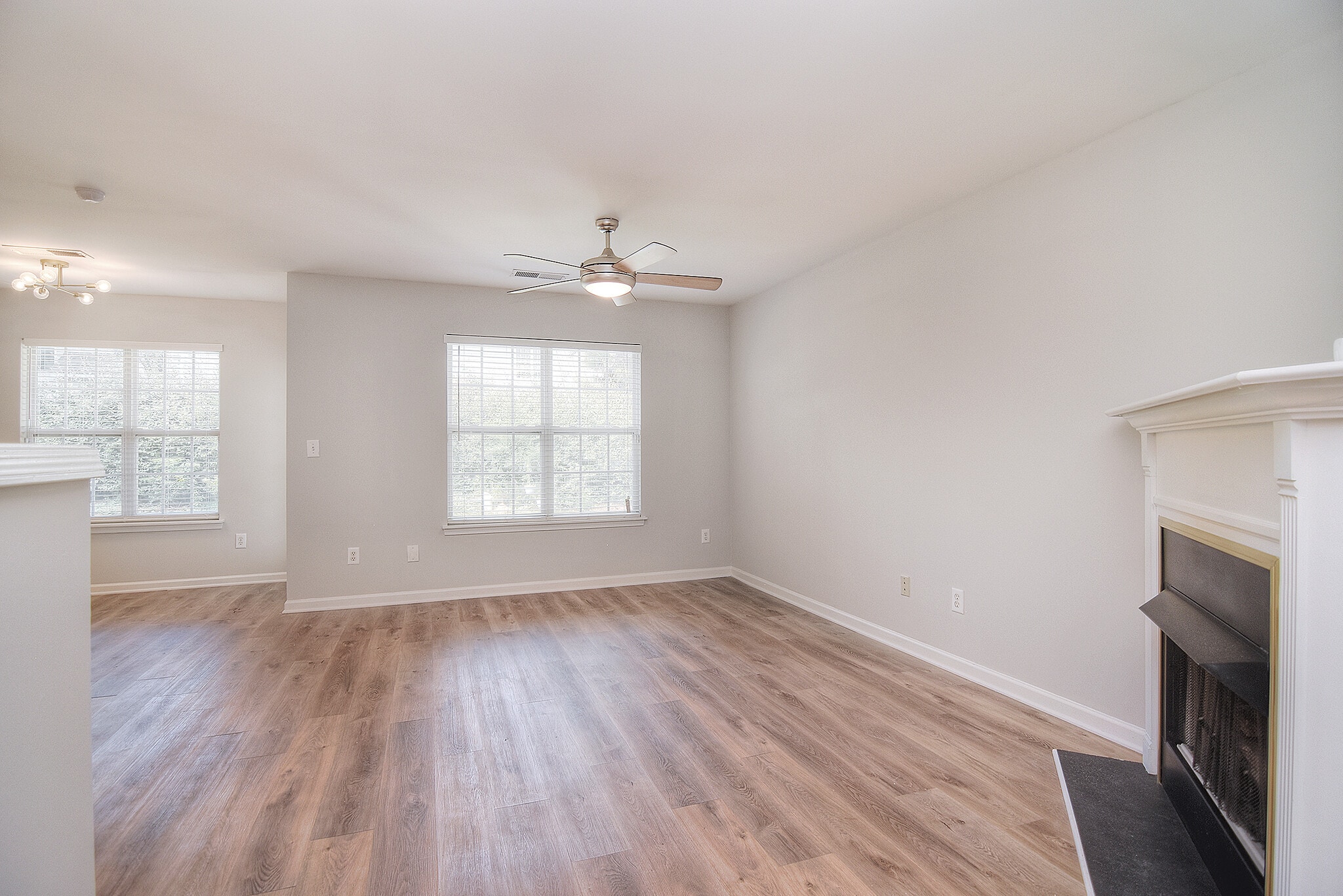 Building Photo - 8339 Christmas Ct