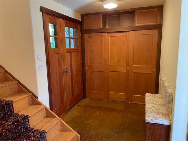 Building Photo - Langley Craftsman in Park-Like Setting and One Small Pet Allowed