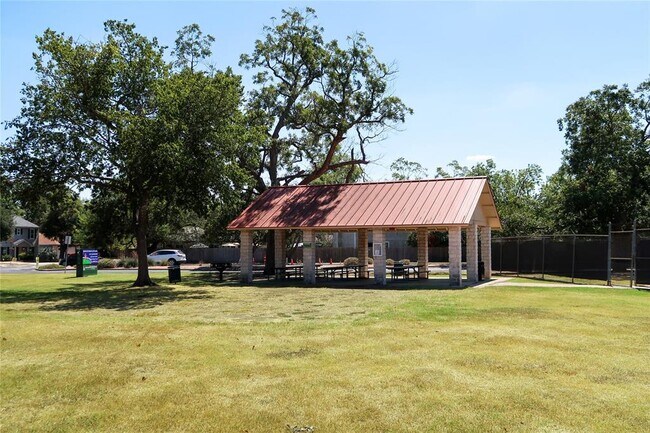 Building Photo - 12101 Wander Ln