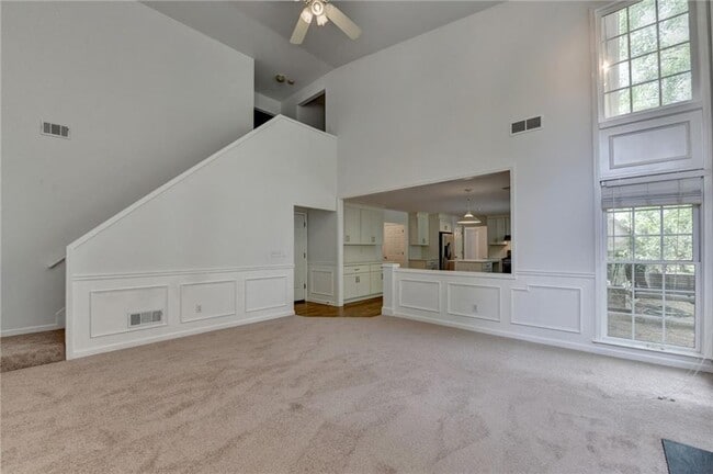 Building Photo - 6535 Ganton Dr