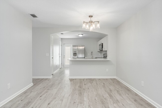 Building Photo - Beautiful Sonesta Walk Townhome with Resor...