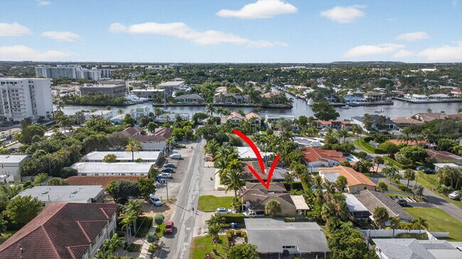 Building Photo - 3207 Marine Dr