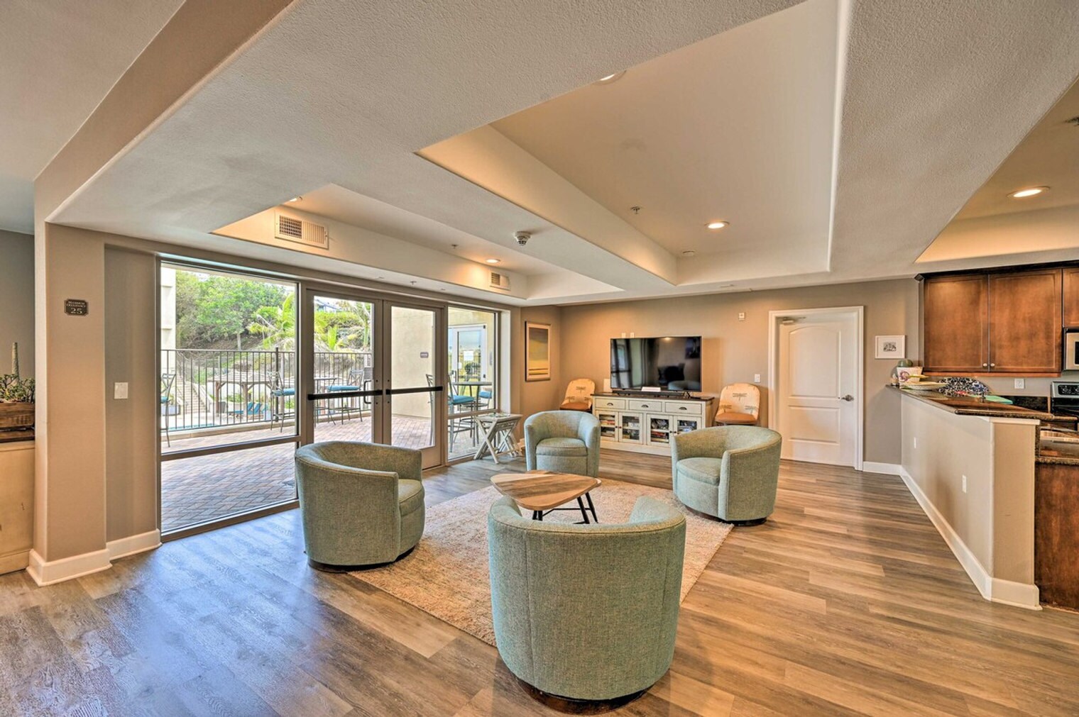 Building Photo - 1016 Costa Pacifica Way