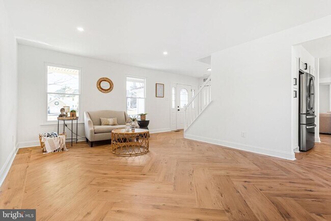 Building Photo - 15162 Wayside Rd