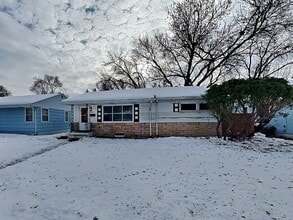 Building Photo - 2092 Bush Ave E