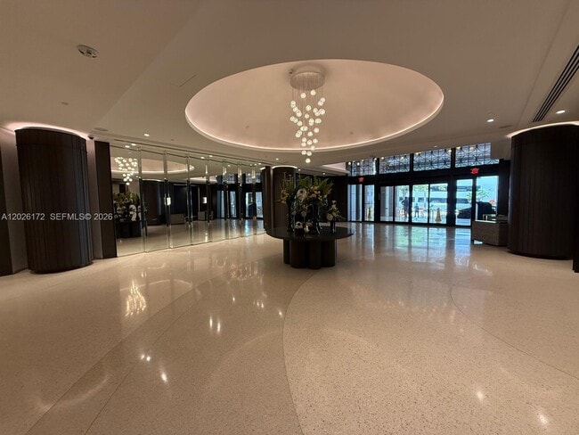 Building Photo - 1717 N Bayshore Dr
