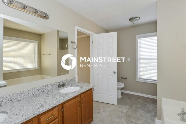 Building Photo - 4 Bedroom Pet-Friendly Home in McDonough, ...