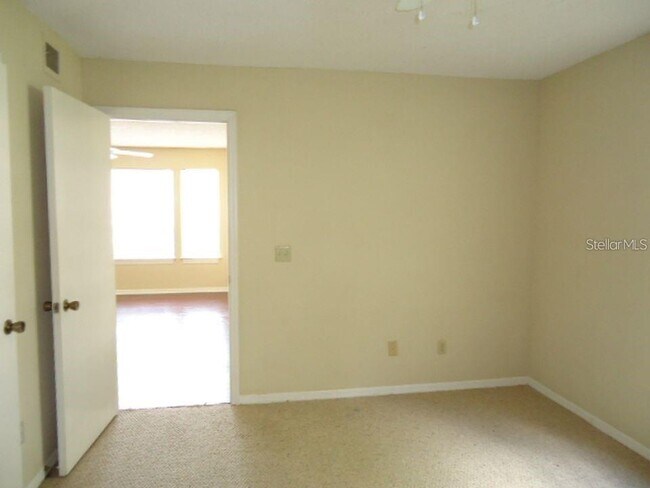 Building Photo - 1037 S Hiawassee Rd
