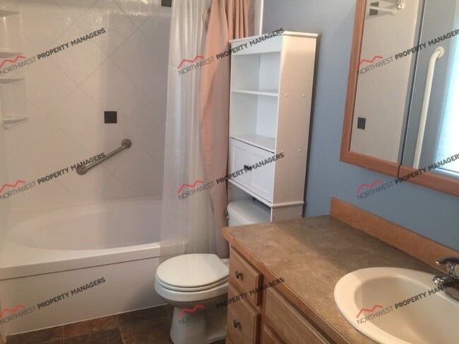 Building Photo - STATUS: PENDING APPLICATION-| R104 | $2195.00