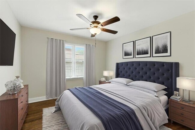 Building Photo - 893 Woodmere Dr NW