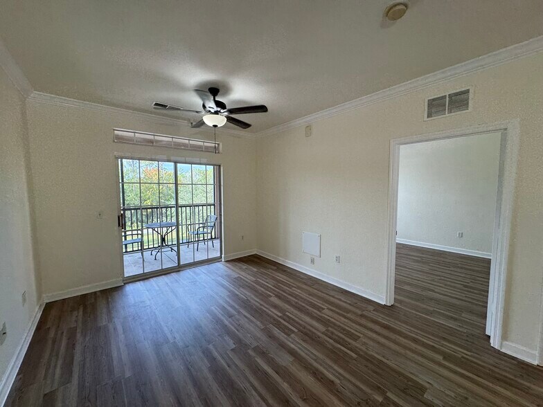 Building Photo - 1301 Tuscan Terrace