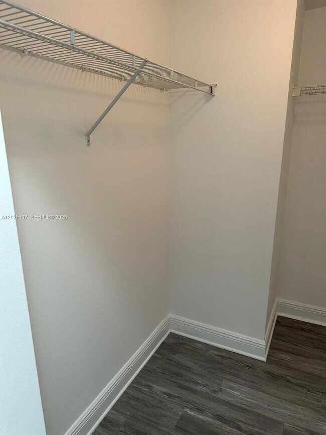 Building Photo - 1250 S Miami Ave
