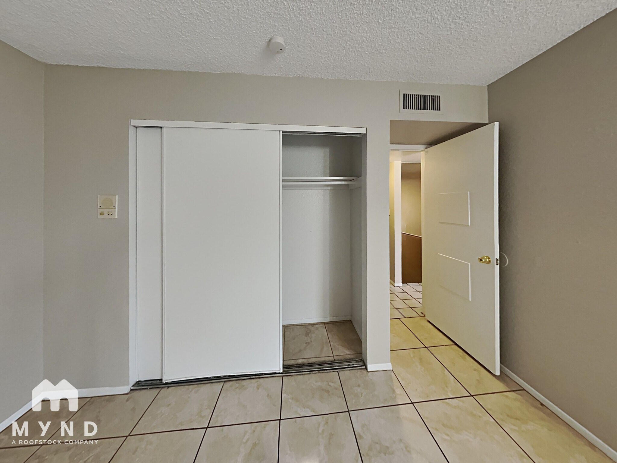 Building Photo - 8343 N 59th Dr