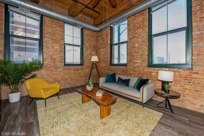 Large Windows with lots of Natural Light - Carriage House Lofts