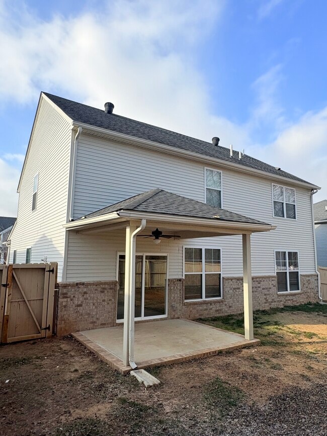 Building Photo - 839 Sweet Bay Ave