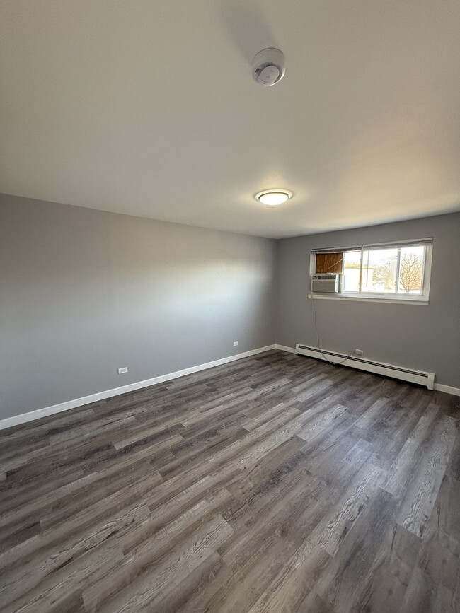 Building Photo - 639 Jeffery Ave