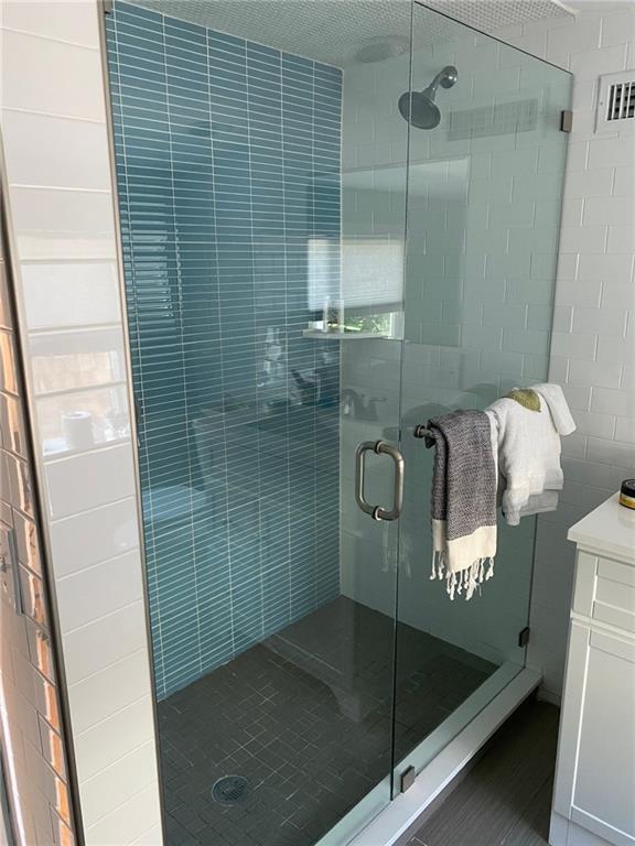 Building Photo - 33 Dennison St