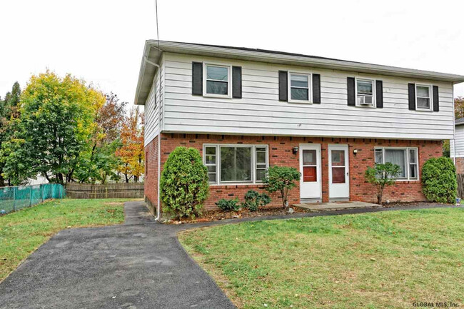 Building Photo - 238 Old Niskayuna Rd