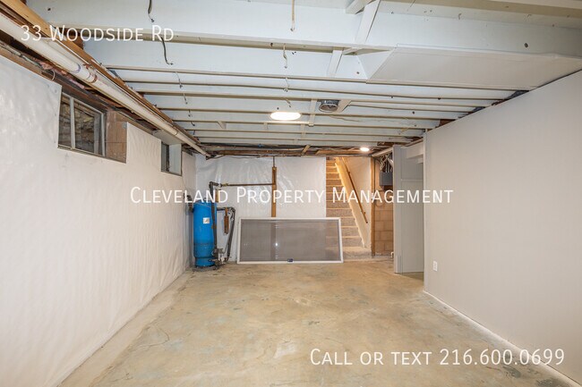 Building Photo - 33 Woodside Rd